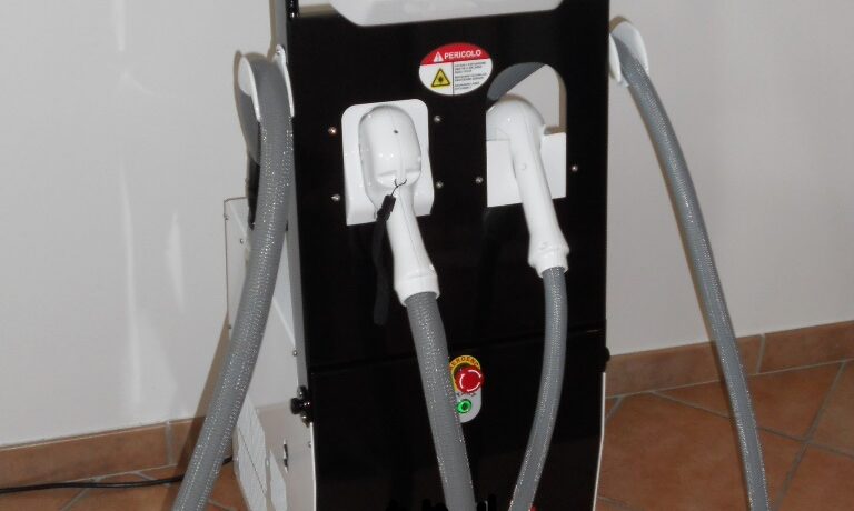 Zone del corpo e laser: epilazione. Macchinario per l'epilazione.